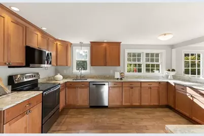 24 Fletcher Rd, Lynnfield, MA 01940 - Photo 16