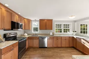 24 Fletcher Rd, Lynnfield, MA 01940 - Photo 16