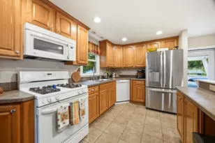 85 Peros Dr, Agawam, MA 01001 - Photo 4