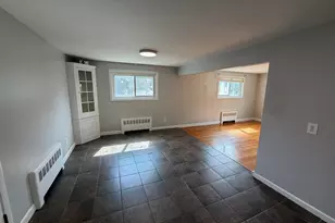 52 Carver Rd E, Watertown, MA 02472 - Photo 4