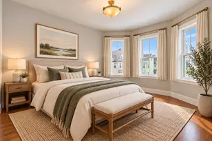 22 Santuit St, Boston, MA 02124 - Photo 8