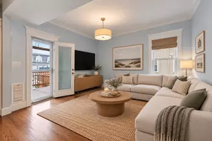 22 Santuit St, Boston, MA 02124 - Photo 2