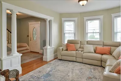 8 Lake Ave, Lynn, MA 01904 - Photo 6