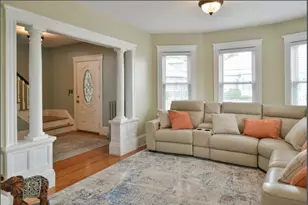 8 Lake Ave, Lynn, MA 01904 - Photo 6