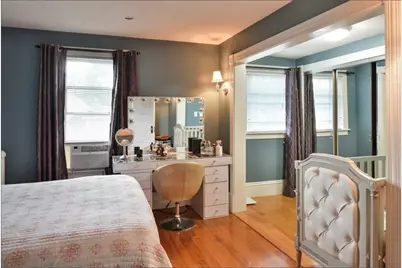 8 Lake Ave, Lynn, MA 01904 - Photo 12