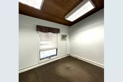 670 Pleasant St, Brockton, MA 02301 - Photo 2