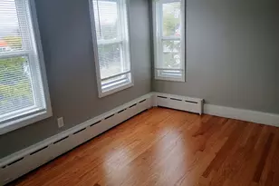 10 Hodges Ave, Taunton, MA 02780 - Photo 4