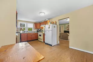 12 Chester St, Chicopee, MA 01013 - Photo 24