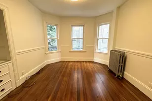 11 E Milton Rd, Brookline, MA 02445 - Photo 6