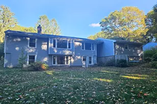 29 Laurel Hill Ln, Holden, MA 01520 - Photo 2
