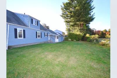 6 Rochelle St, Worcester, MA 01606 - Photo 12
