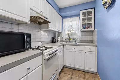 18 McGurk St, New Bedford, MA 02744 - Photo 8