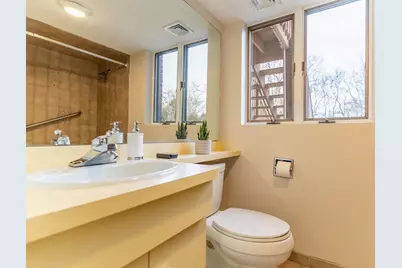 112 Cedar St N, Medford, MA 02155 - Photo 14