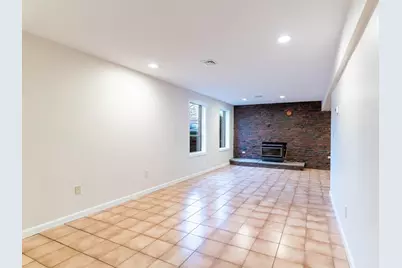112 Cedar St N, Medford, MA 02155 - Photo 12