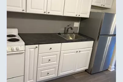 31 Pond Street #26, Waltham, MA 02451 - Photo 4