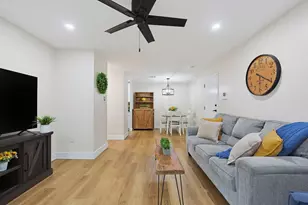811 Franklin Crossing Rd, Franklin, MA 02038 - Photo 1