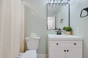 811 Franklin Crossing Rd, Franklin, MA 02038 - Photo 22