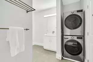 205 Maverick St, Boston, MA 02128 - Photo 10