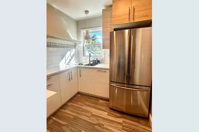 17 Naomi St #2, Chicopee, MA 01020 - Photo 10