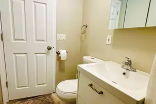17 Naomi St, Chicopee, MA 01020 - Photo 16