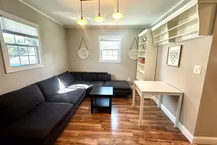 17 Naomi St, Chicopee, MA 01020 - Photo 2