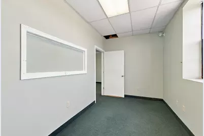 49 River St #2, Waltham, MA 02453 - Photo 4