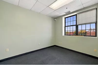 49 River St #2, Waltham, MA 02453 - Photo 6