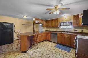 45 Norman Ave, Taunton, MA 02780 - Photo 4