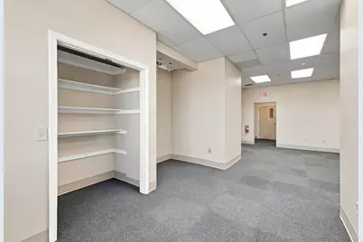 49 River St #4, Waltham, MA 02453 - Photo 8