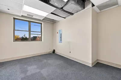 49 River St #4, Waltham, MA 02453 - Photo 12