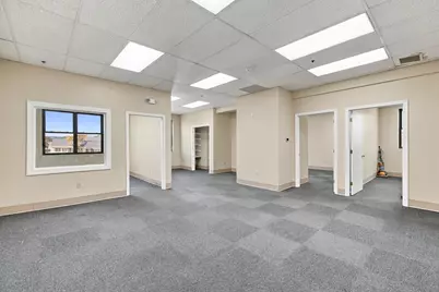49 River St #4, Waltham, MA 02453 - Photo 6