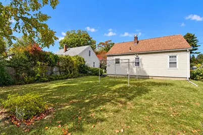 95 Kingsley St, Springfield, MA 01104 - Photo 4