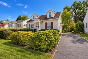 95 Kingsley St, Springfield, MA 01104 - Photo 2