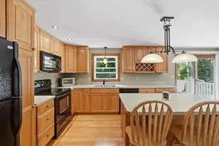 16 Sequoia Ln, Uxbridge, MA 01569 - Photo 8