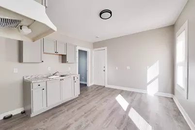 47 Beech Street #2, Springfield, MA 01105 - Photo 4