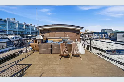 1 Pier 8 13th St #B, Boston, MA 02129 - Photo 22