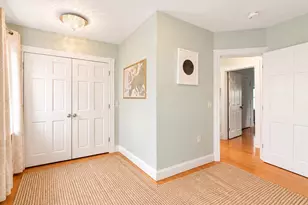453 E 6th St, Boston, MA 02127 - Photo 8