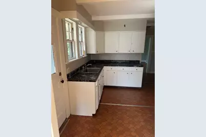 5-7 Bellevue Ave, Ware, MA 01082 - Photo 2