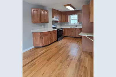 42 Westland St #42, Methuen, MA 01844 - Photo 4