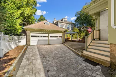 117 Cottage St, New Bedford, MA 02740 - Photo 34