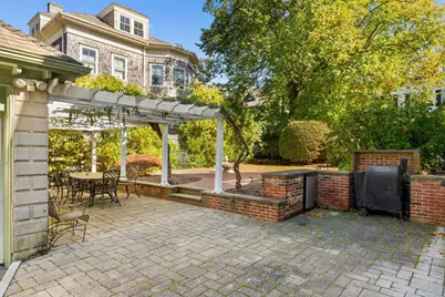 117 Cottage St, New Bedford, MA 02740 - Photo 40