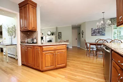 33 Sanders Drive, Saugus, MA 01906 - Photo 12