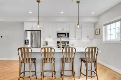 572 Freeport #303, Boston, MA 02122 - Photo 4