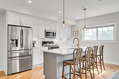 572 Freeport #303, Boston, MA 02122 - Photo 2