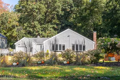 172 Holliston St, Medway, MA 02053 - Photo 36