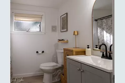 172 Holliston St, Medway, MA 02053 - Photo 8