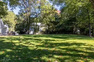 172 Holliston St, Medway, MA 02053 - Photo 34
