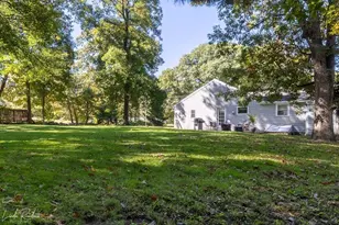 172 Holliston St, Medway, MA 02053 - Photo 32