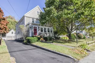 97 Dutcher St, Hopedale, MA 01747 - Photo 2