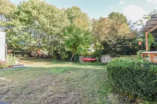 97 Dutcher St, Hopedale, MA 01747 - Photo 34